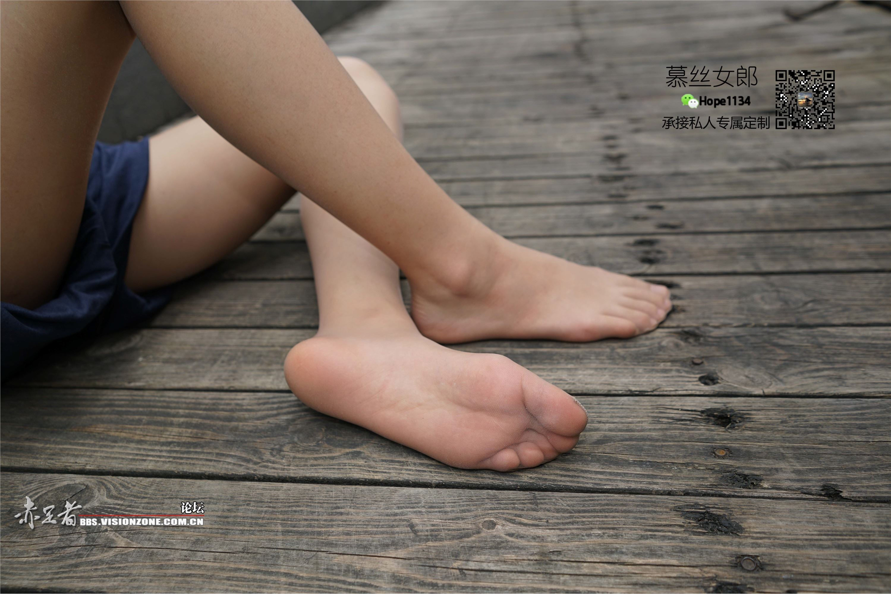 MussGirl慕丝女郎  NO.067 女神的超薄丝腿秀，性感不是不在于“脱”